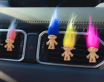 Troll Auto Lüftungsschelle - Bunter Troll Puppen Auto Anhänger - Lustiges Auto Zubehör - Retro 90er Jahre Ästhetisches Geschenk - Autozubehör
