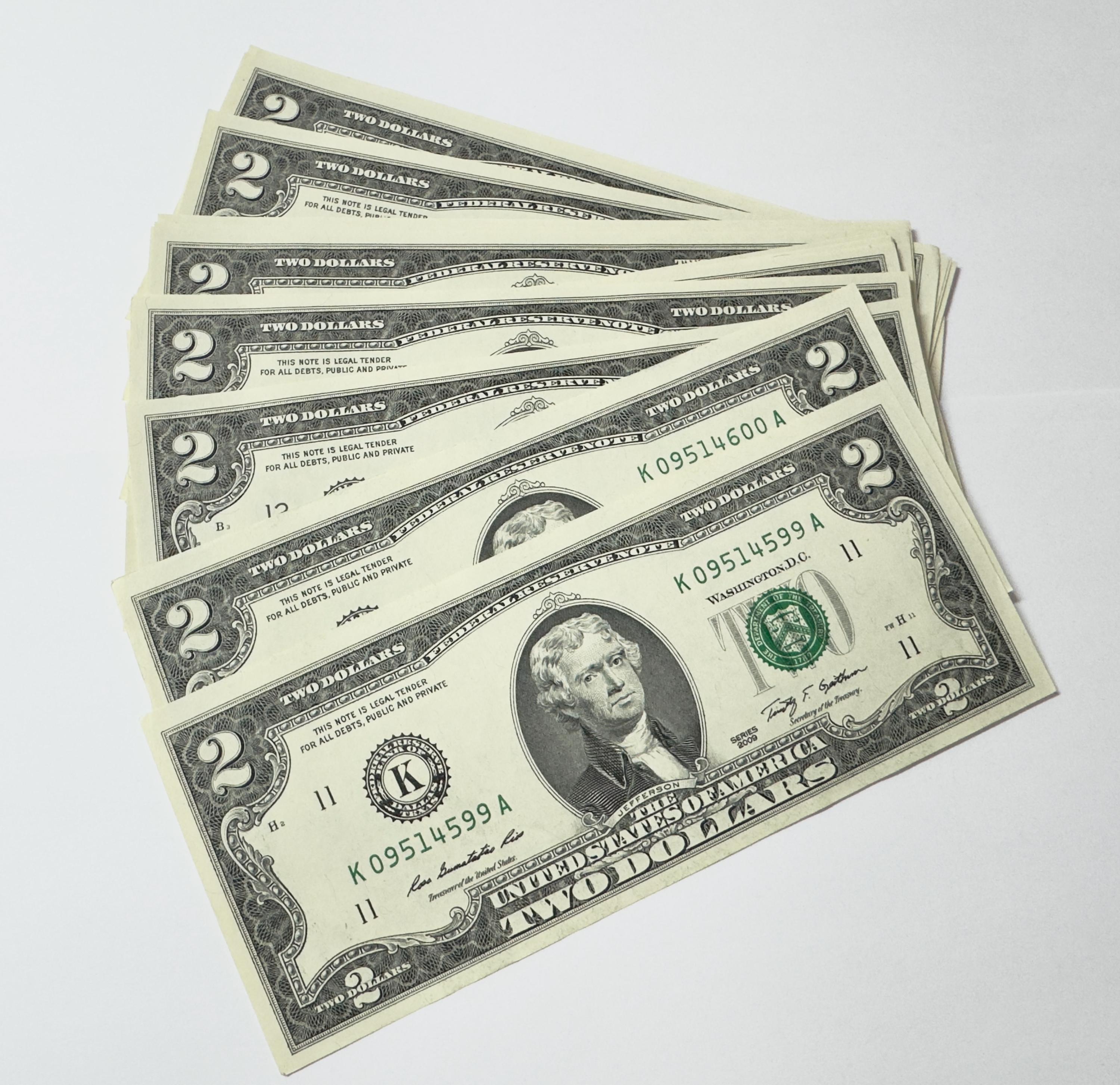 Uncirculated 2 Dollar Legal Tender Banknotes – Randomly Selected Dates (2009-2017) – Ideal for Collecting or Spending-One Banknote Per Order