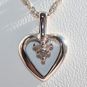 Elegant Open-Heart Diamond Necklace in 10K White Gold – Ideal Gift for Christmas, Valentine’s, or Mother’s Day (EJ-3)