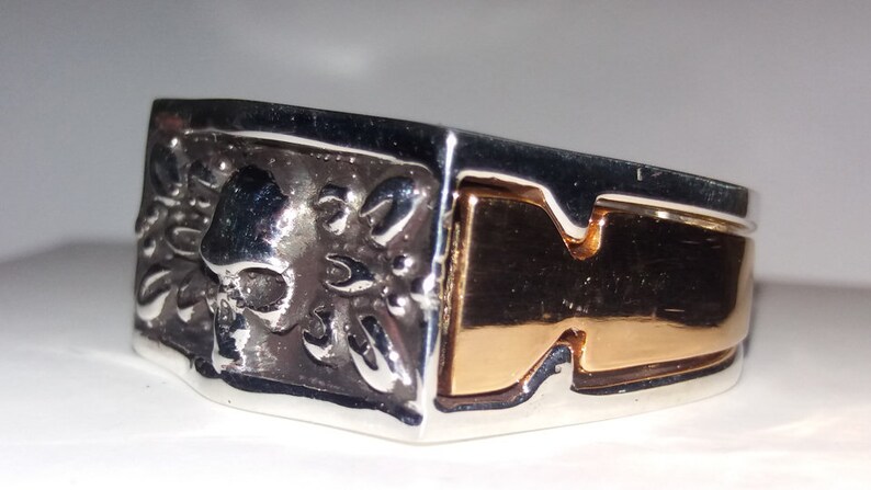 Gothic jewelry gold on silver two tones bikers skull ring Secret Compartment Skull Ring
