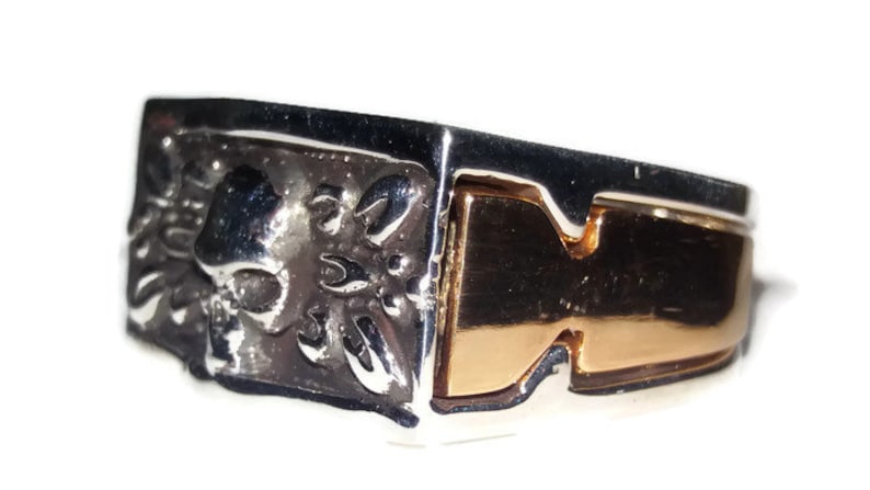 Gothic jewelry gold on silver two tones bikers skull ring Secret Compartment Skull Ring