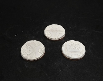 Celtic Texture - Bare Clay Bases for Miniatures, Wargaming, or RPG