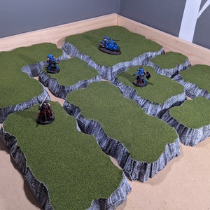 Wargaming Terrain - Large Box Set of Platform Hills Grass Finish