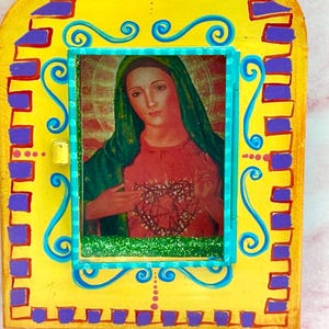 Mexican Tin Nicho Virgen de Guadalupe Hand Crafted and hand Made Shadow Box Mexican Religious Nicho Mother’s Day Gifts Altar and Wall Decor