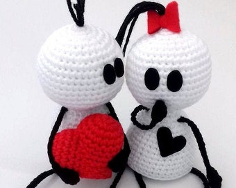 PDF pattern Bigli Migli amigurumi pattern in English & Hebrew, Valentine's day crochet tutorial of a romantic pair with a heart, Valentine