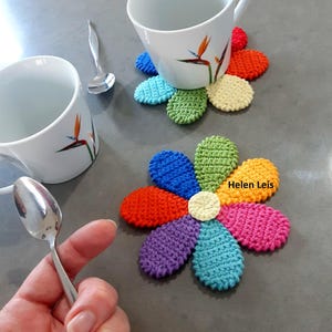 Motif au crochet de fleurs arc-en-ciel en anglais, fleurs colorées, dessous de verre de tasse, jouet, décoration de cuisine, pendentif de voiture, applique, broche