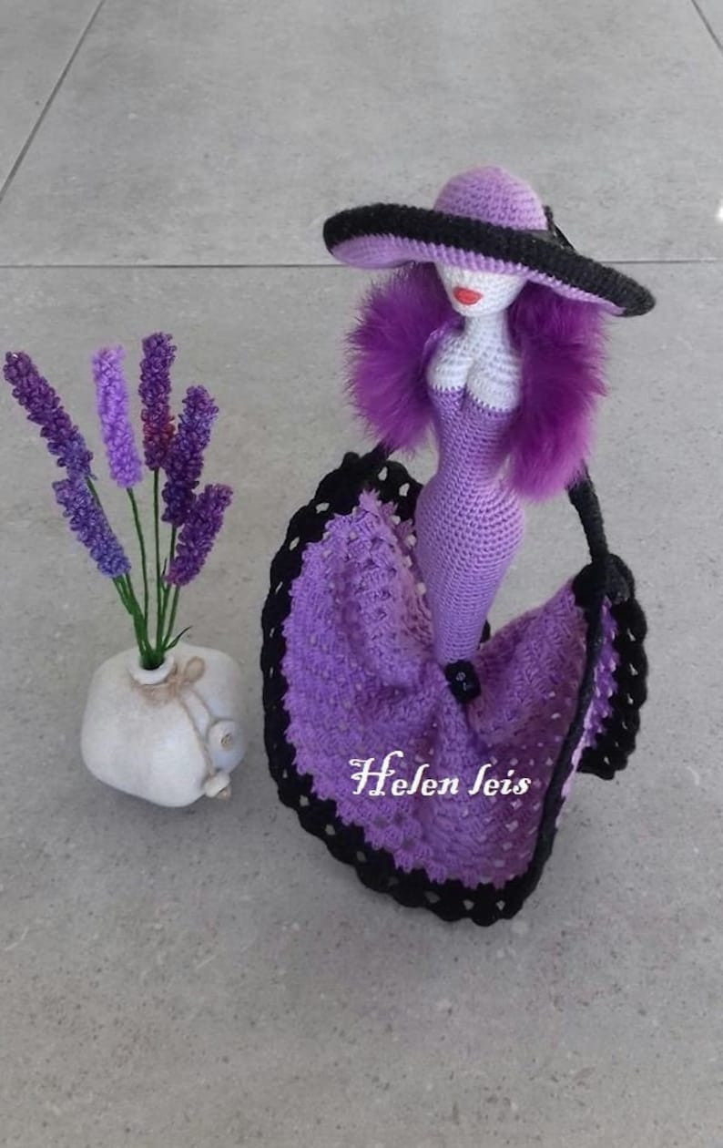 Patron PDF Poupée, Dame au chapeau, modèle au crochet, amigurumi, figurine de poupée pour la décoration, cadeau image 1