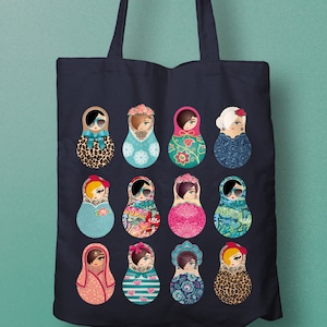Stofftasche mit 12 Matroschkas