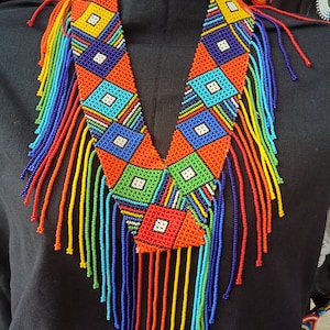 In vendita collana multicolore con cascata zulù rosso africano, collana zulù, elegante, regalo per lei, Masai Mara