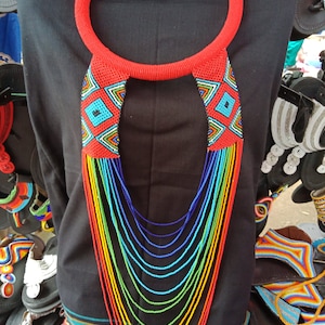 In vendita collana multicolore con cascata zulù rosso africano, collana zulù, elegante, regalo per lei, Masai Mara