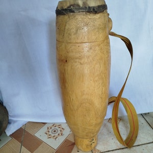 Antique Kenyan Isukuti Drum: Handcrafted Percussion Instrument (Traditional Rhythms & Home Decor) GD43
