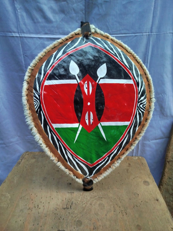 ケニア マサイ族 手彫りの盾