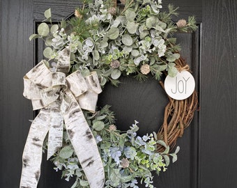 Christmas Wreath, Holiday Wreath, Winter Wreath, Greenery, Boxwood Wreath, Eucalyptus Wreath, Christmas Decor, Front Door Wreath, Birch Wood