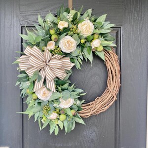 Eucalyptus Wreath for Front Door, Spring Wreath With White Flowers, Greenery Wreath with Eucalyptus Door Decor, Housewarming Gift for Her