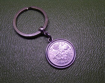 Lucky Sixpence Münze Keyrings Geschenke präsentiert 1953 bis 1967 wählen Datum N1