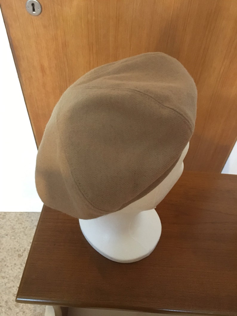 Jaeger beret