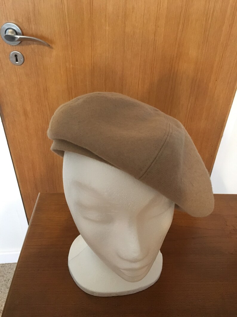 Jaeger beret