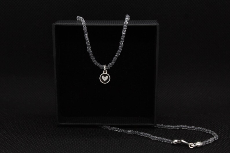choker 100 /% Silk thread Minimalist necklace Silver necklace Heart Necklace aesthetic necklace Bead necklace Heart pendant