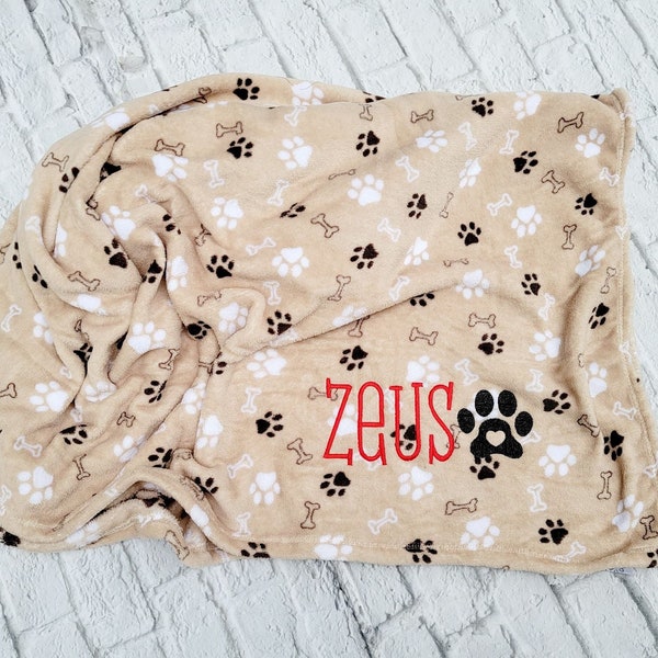 Personalized Dog Blanket, Pet Blanket, Dog Crate Blanket, Large Pet Blanket, Personalized Dog Fleece Blanket, Paw Print Pet Blanket w/ Name