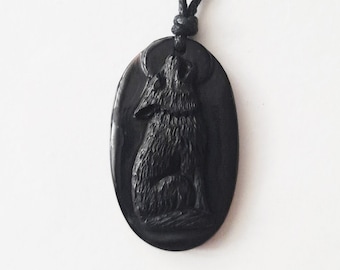 Wolf horn jewelry pendant necklace