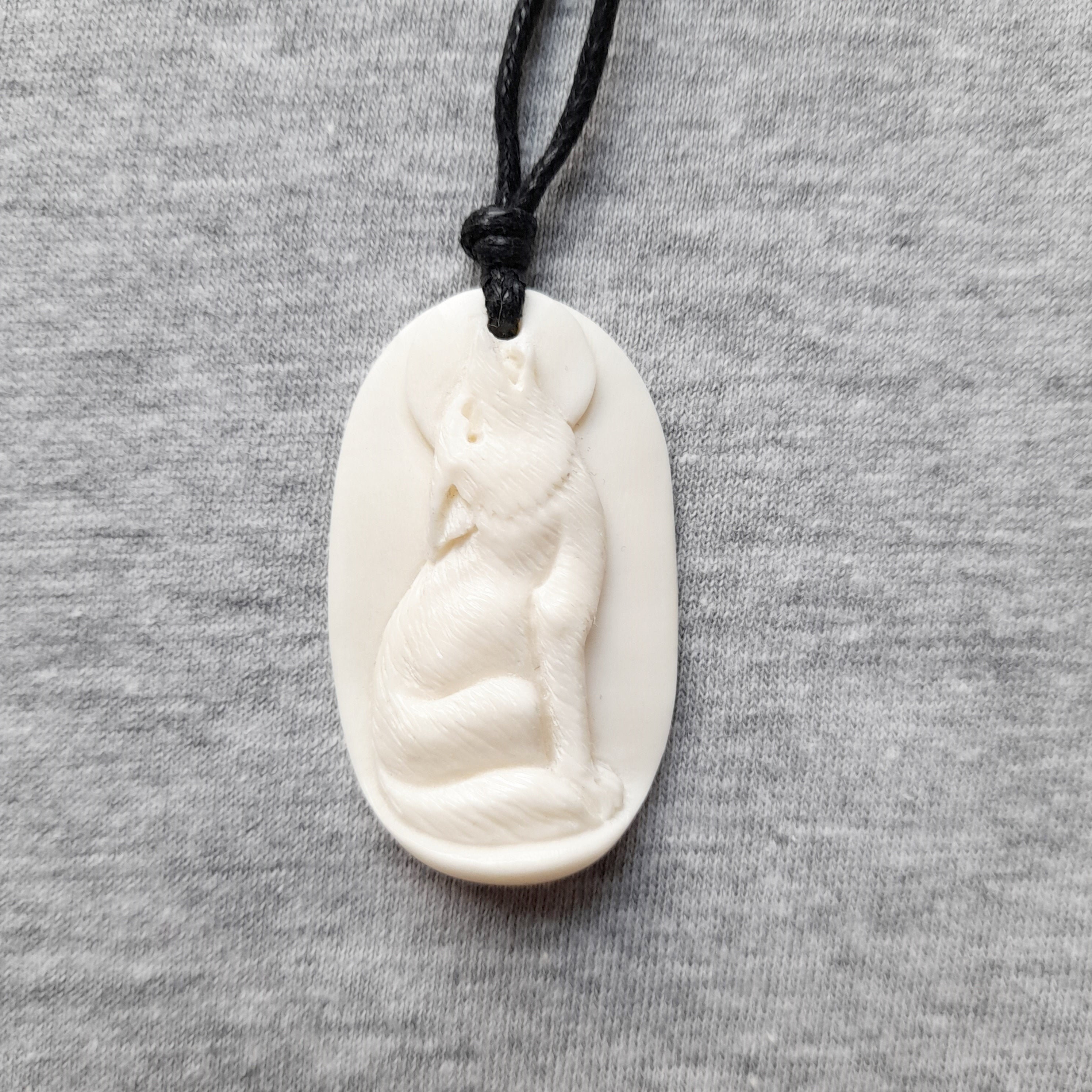 Pendentif En Os Loup Relief Sculpt Mythologie Fid lit Etsy France pendentif-en-os-loup-relief-sculpt-mythologie-fid-lit-etsy-france