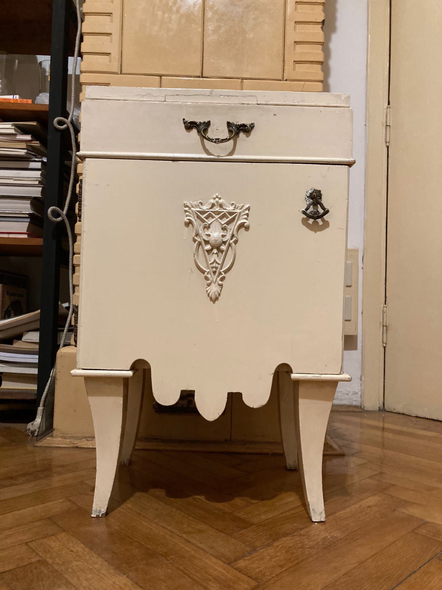 Antique white nightstands sale deals