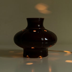 Small oriental ceramic table lamp / ambient lamp image 7