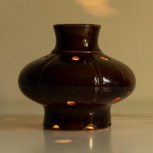 Small oriental ceramic table lamp / ambient lamp image 2