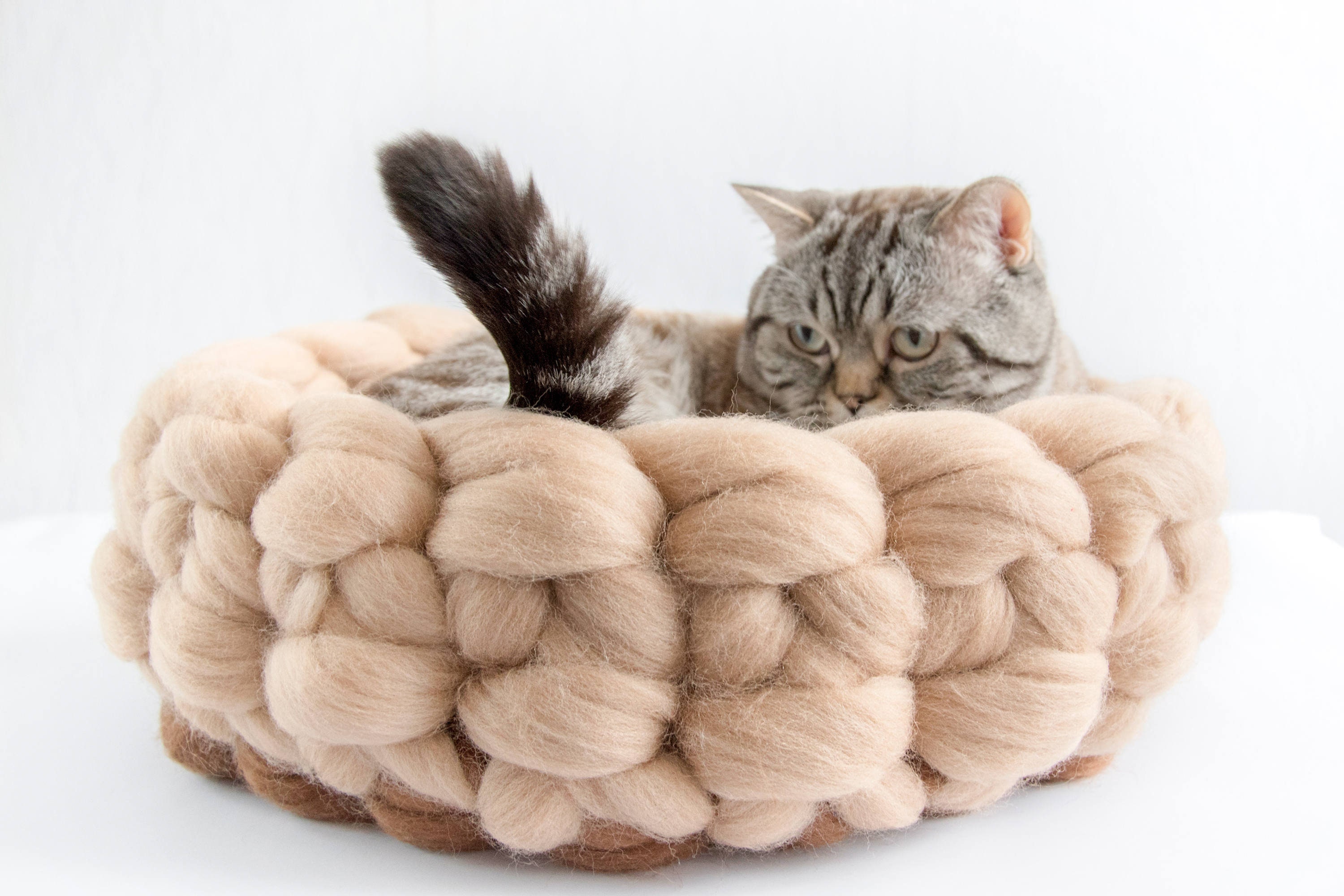 Beige Brown Round Cat Basket, Chunky Bed, Merino Cot, Knits Pet Bedding, Knitted Wool House, Catlove