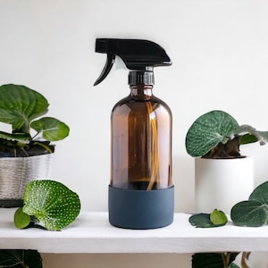 Amber Glass Spray Bottle: 16 oz with Silicone Sleeve