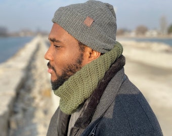 Crochet men’s cowl/ neckwarmer / handmade knit scarf