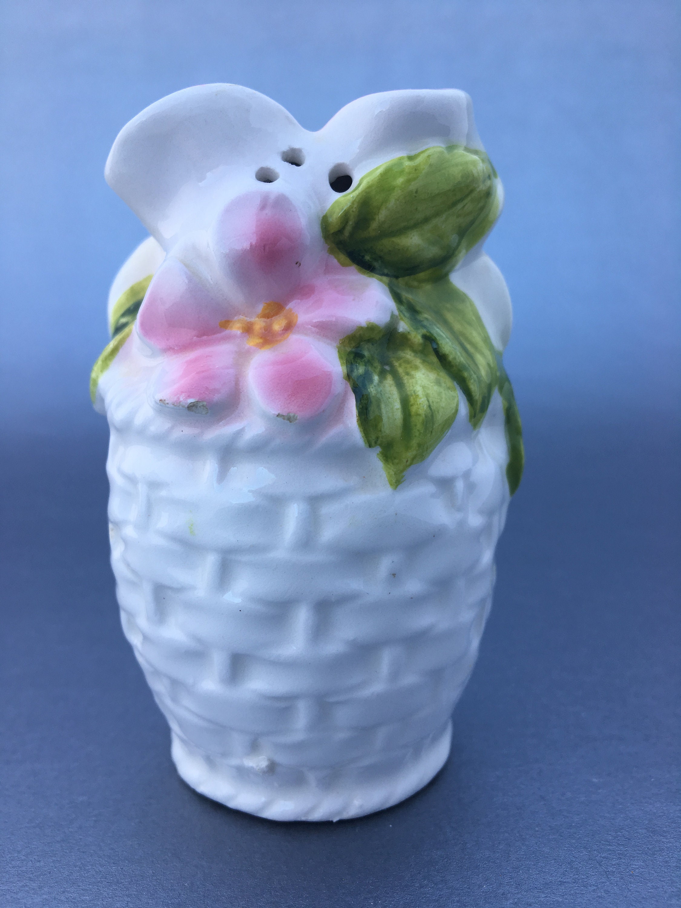 Pink Flower Salt and Pepper Shakersvintage1950spink Etsy