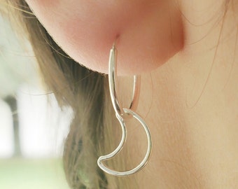 Sterling silver crescent moon charm hoops, huggie hoop earrings charm, tiny hoop for women, open half moon earrings, crescent moon earrings,