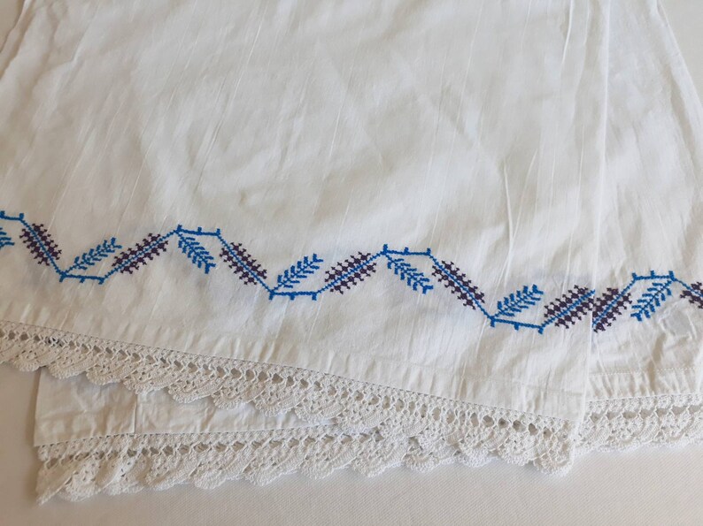 Cushion Cover Long Pillow case Linen Pillow Case Bed Pillow Cover Vintage Pillow Case Embroidered Pillow Case Antique pillow case