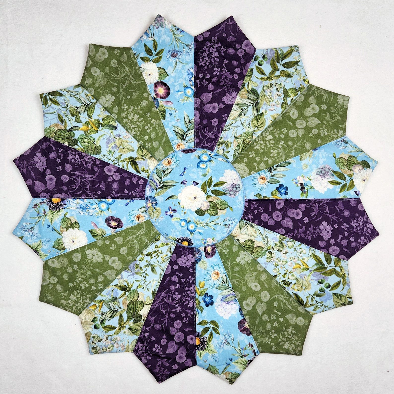 Round Table Table Topper Quilted Centerpiece / Table Topper / Large Reversible Round - Etsy