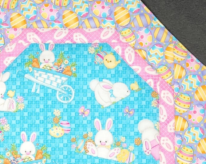 Easter Quilted Centerpiece / Table Topper / Small Reversible Octagon - Etsy
