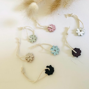 Interchangeable hoop earrings.