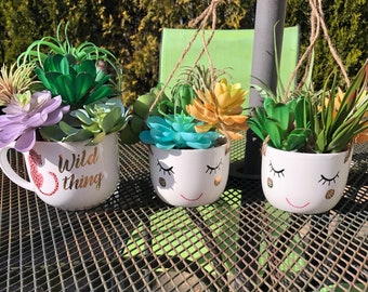 Catcus planter,hanging flower pot,gift for her,gift for mom,southwest decor,cactus table decor,hanging flower decor,cactus hanging pot