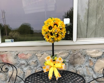 Sunflower topiary,Sunflower decor,sunflower tablescape,sunflower tablepiece,sunflower home decor,sunflower pot,sunflower ball,sunflowers