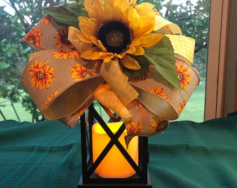 Sunflower Lantern,Sunflower light,Sunflower tablepiece,Wedding decor,party decor,sunflower wedding decor,sunflower party decor,sunflowers