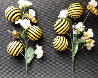 Floral Picks for Wreaths, Bumblebee Picks, Bee Picks for Crafts, Floral Picks, Wreath Attachments, Wreath Accessories, Picks for Crafts
