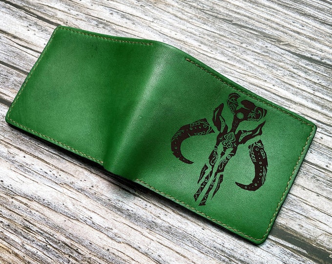 Star Wars Mandalorian Mythosaur Skull Green Leather Wallet