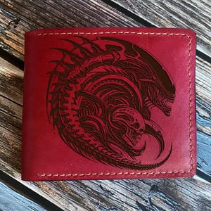 Alien Xenomorph Leder Geschenk für Papa, Alien Horror Geschenk, Brieftasche für ihn, benutzerdefinierte Brieftasche für Jungen, Brieftasche im Horror-Stil, Xenomorph Kunst Brieftasche