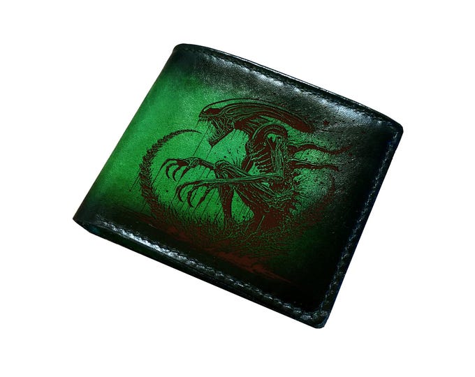 Xenomorph Engraved Leather Wallet, Aliens Movie Gift