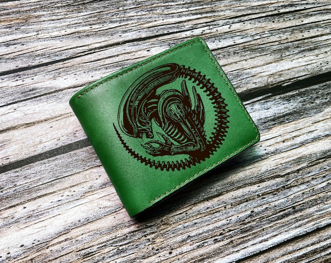 Alien xenomorph monster genuine leather handcrafted wallet, horror gift for him - set 100826