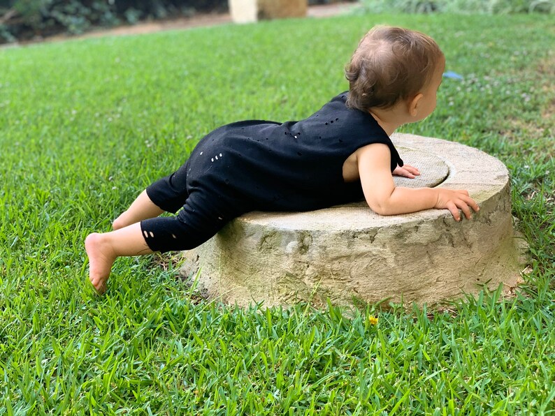 No Sleeves french terry Summer Wear Black Baby Rompers Black Romper Black Onepiece Bodysuit Baby Shower Gifts for my baby