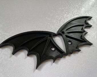 靴用コウモリの羽 – レースアップゴシックシューズアクセサリー | ハロウィンコスチューム追加アイテム | ブーツ、スニーカーなど様々な靴にフィット