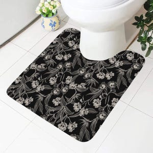 Badkamermat met gotische bloemen, heksenschedelbloem toilettapijt, gothic botanisch baddecor, antislipbadmat Spooky tiki, cadeau donker huisaccent