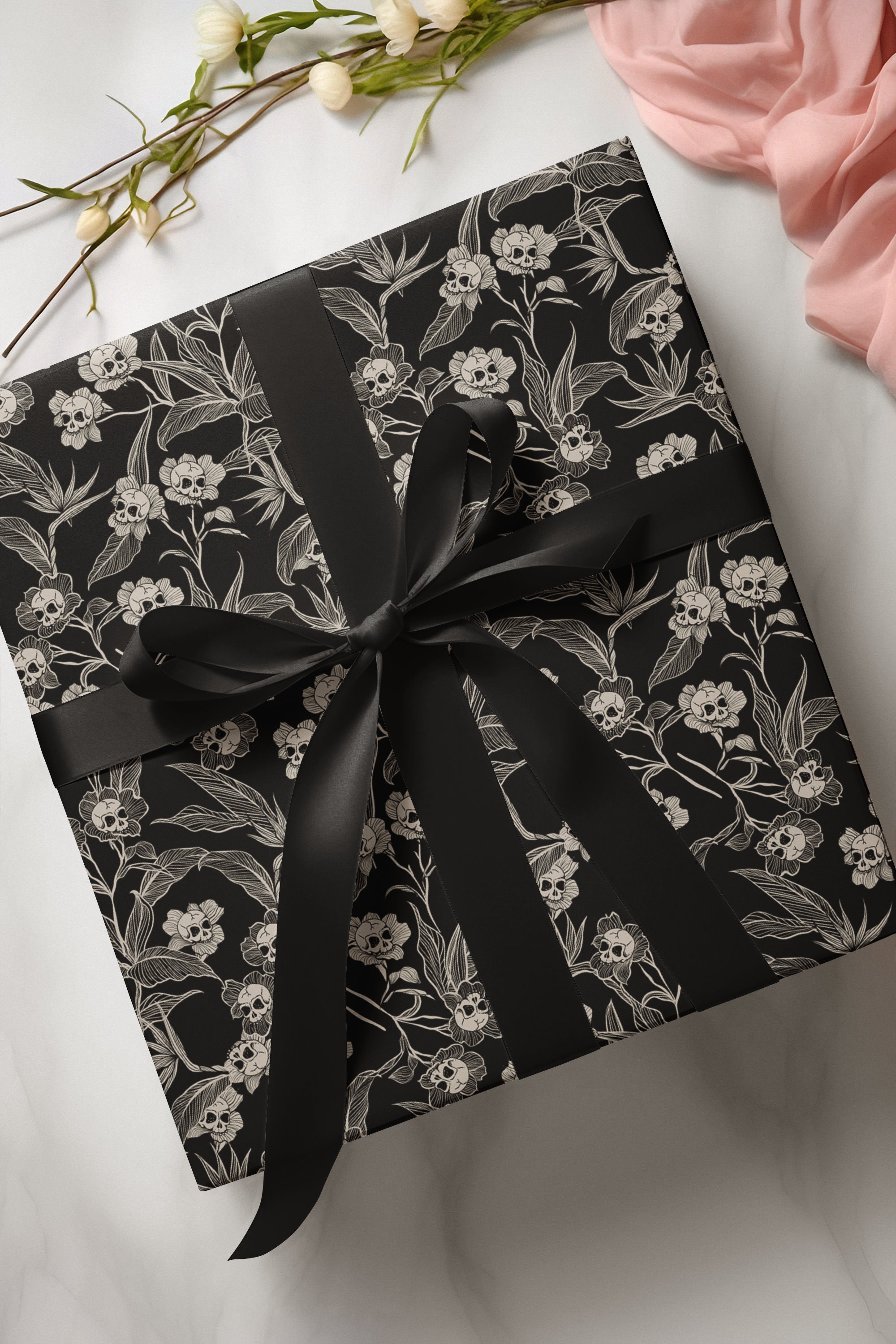 Holiday Dark Floral Gift Wrapping Paper, Hand Drawn Flowers Pattern Gift  Wrap Pack of 3 Sheets, Painted Flowers on Black Background 