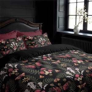 Witchy Mushroom Bedding Set, Dark Forest Cottagecore Duvet Cover + 2 Pillowcases w/ Gothic Vibe, Cicada Skull Goblincore Moody Bedroom Decor